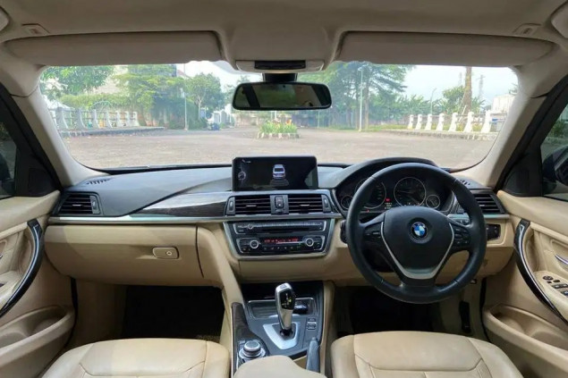 BMW SERIE 3 F30 320i LUXURY AT 2013