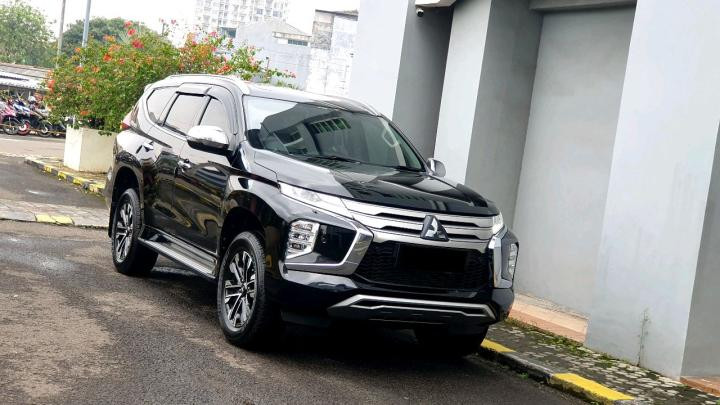Mitsubishi Pajero Sport 2.4L Dakar 4x2 Automatic 2023