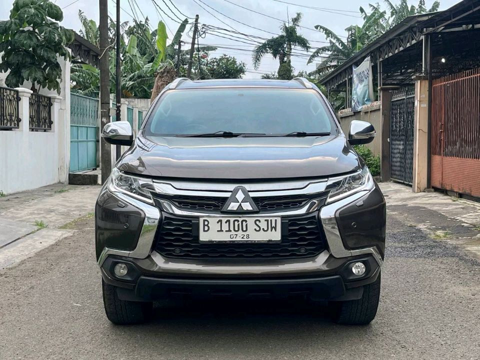 Mitsubishi Pajero Sport 2.4L Dakar 4x2 Automatic 2018