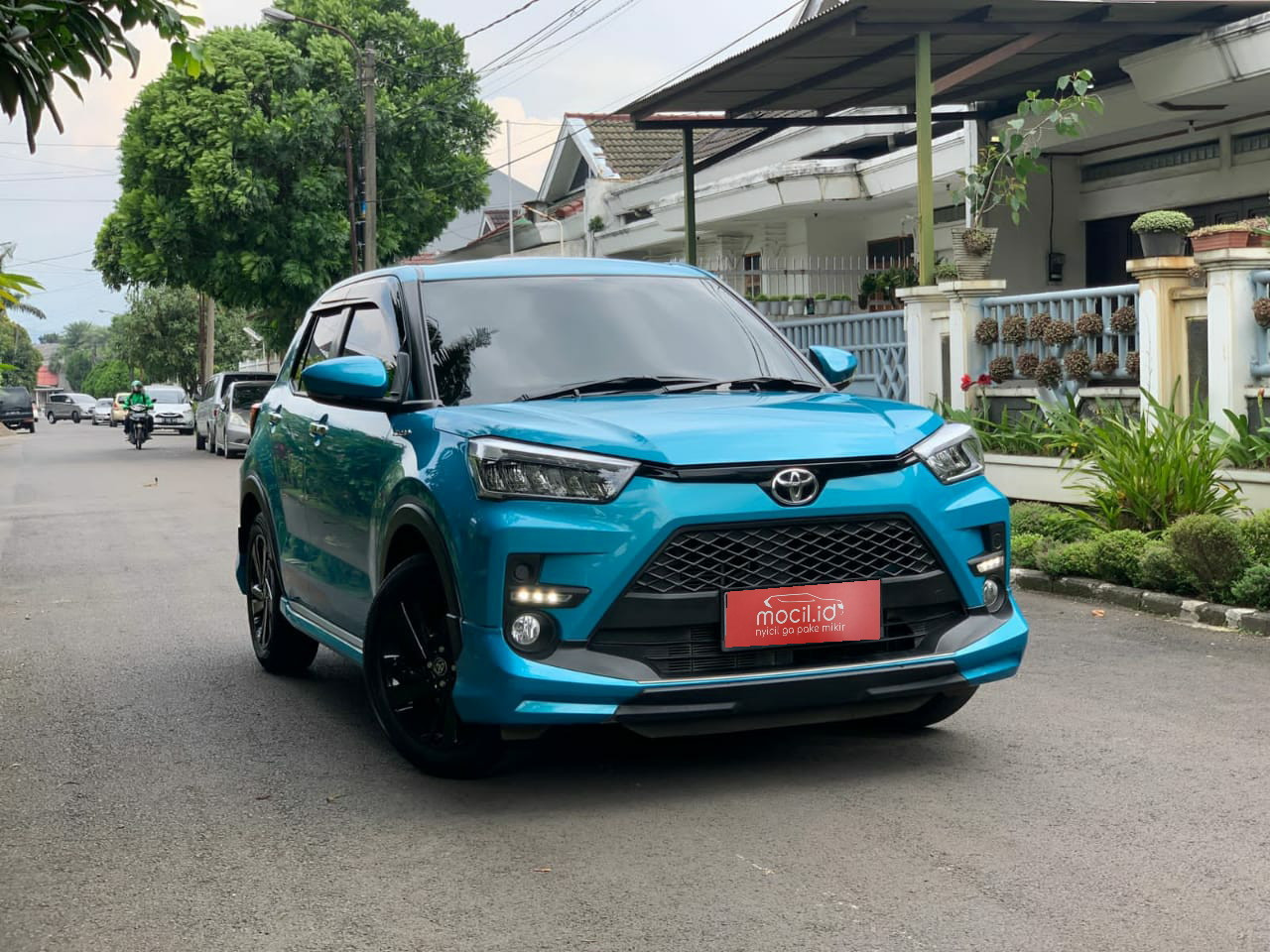Mobil TOYOTA RAIZE 1.0L GR SPORT ONE TONE AT 2021 - Mocil.id