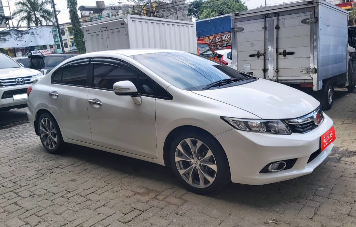 Mobil HONDA CIVIC 2.0L FB3 AT 2013 - Mocil.id