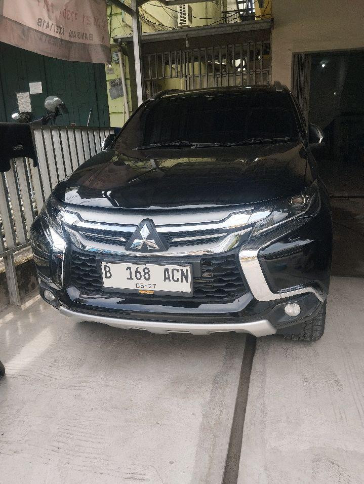 Mitsubishi Pajero Sport 2.4L Dakar 4x2 Automatic 2022