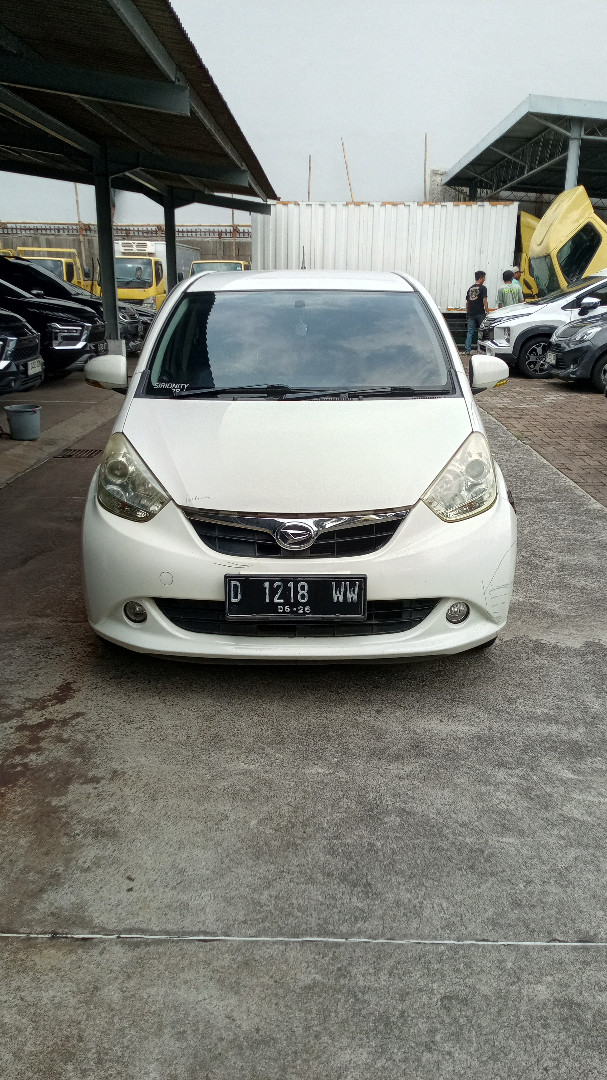 DAIHATSU SIRION D 1.3L MT 2014