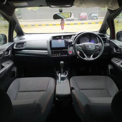 HONDA JAZZ RS 1.5L AT 2018