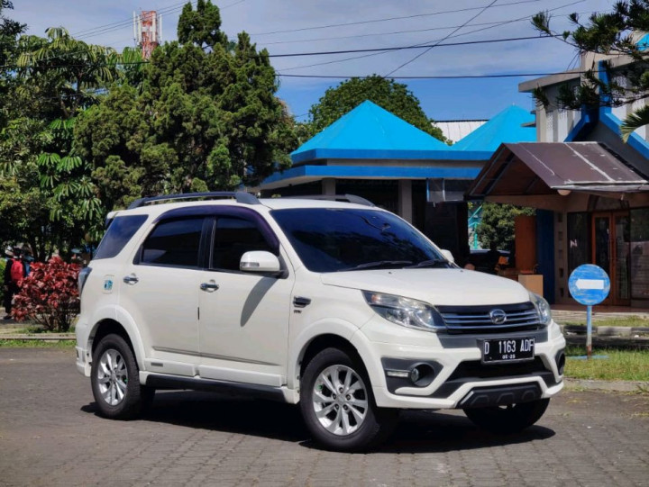 Daihatsu Terios 1.5L R Automatic 2015
