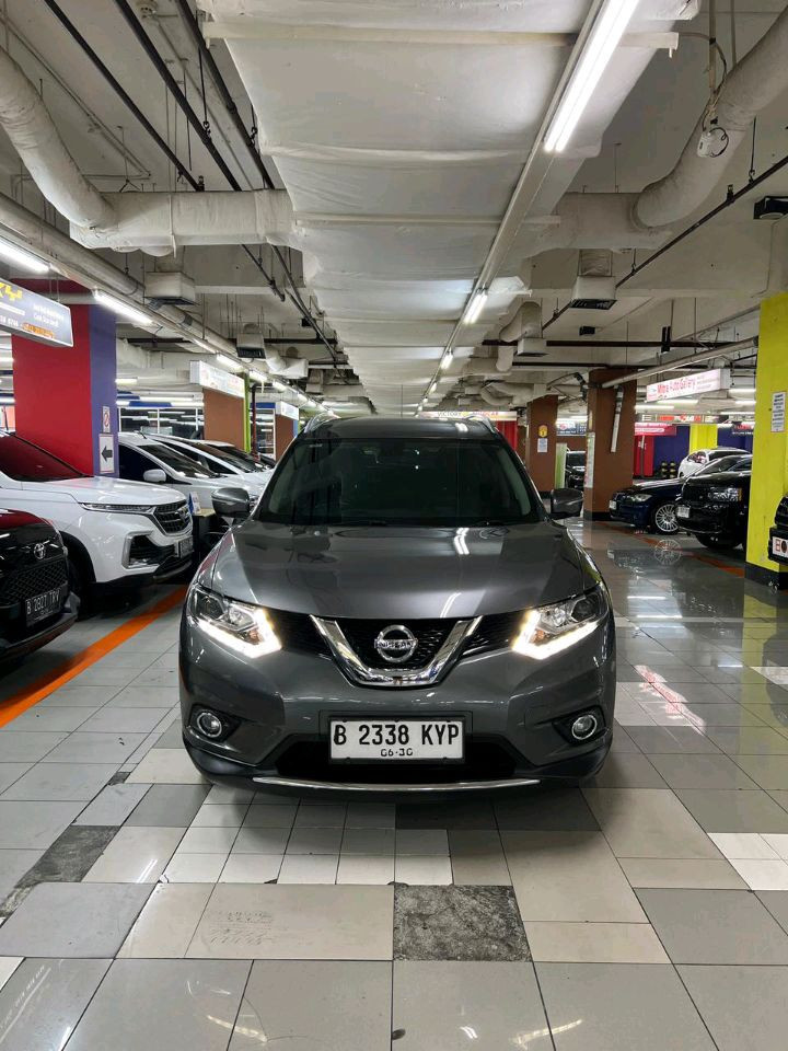 Nissan X-Trail 2.5L Automatic 2015