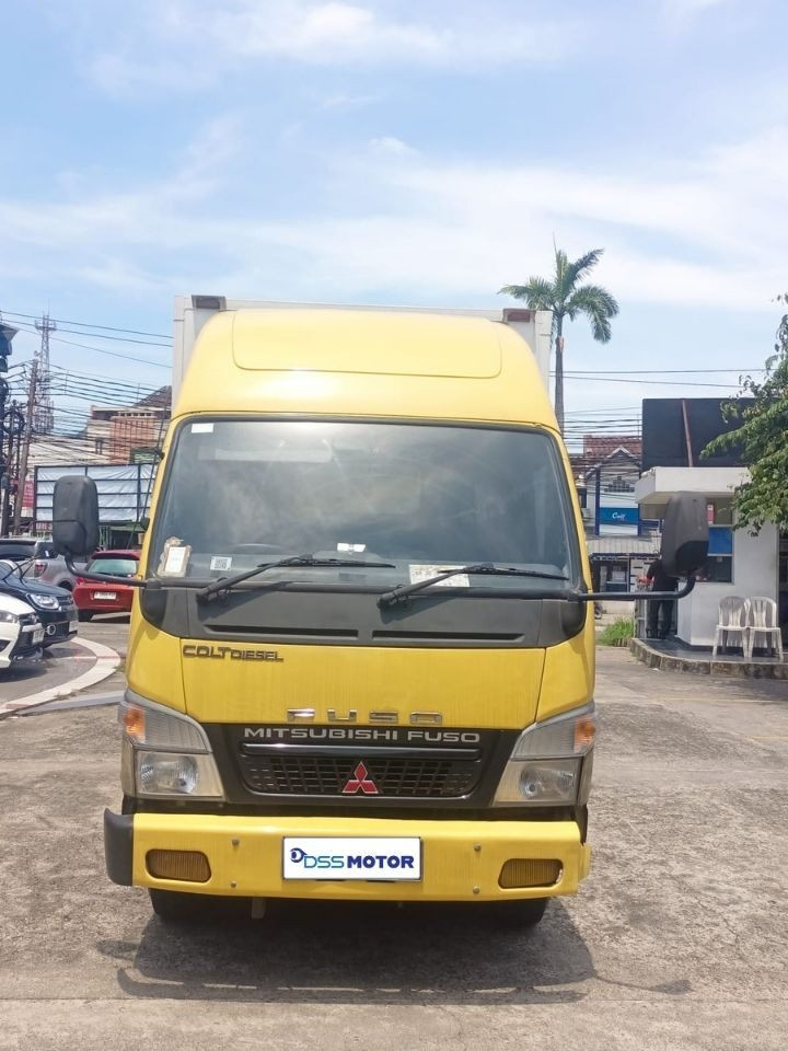 Mitsubishi Colt Diesel FE 71