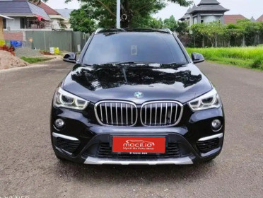 BMW X1 sDRIVE18i xLINE AT 2017