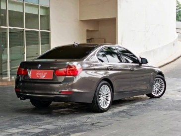 BMW SERIE 3 F30 320I LUXURY AT 2014