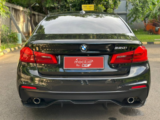 BMW SERIES 5 G30 520i LUXURY AT 2018
