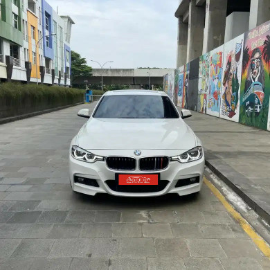 BMW SERIE 3 F30 330i SPORT AT 2018