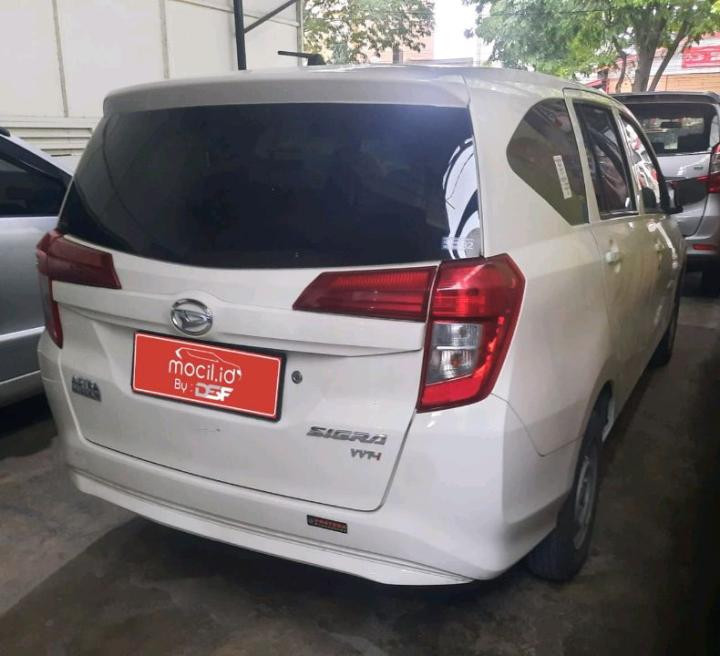 Daihatsu Sigra 1.0L D Manual 2023