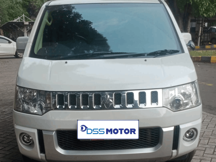 MITSUBISHI DELICA 2.0 L 2WD AUTOMATIC 2015