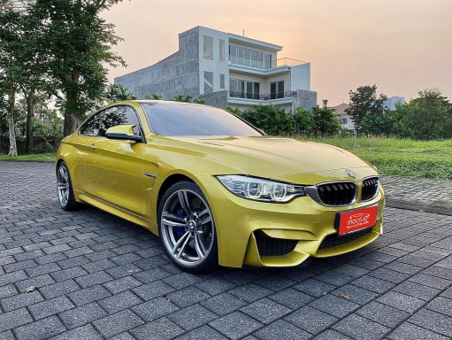 BMW M SERIES F82 M4 COUPE 2015