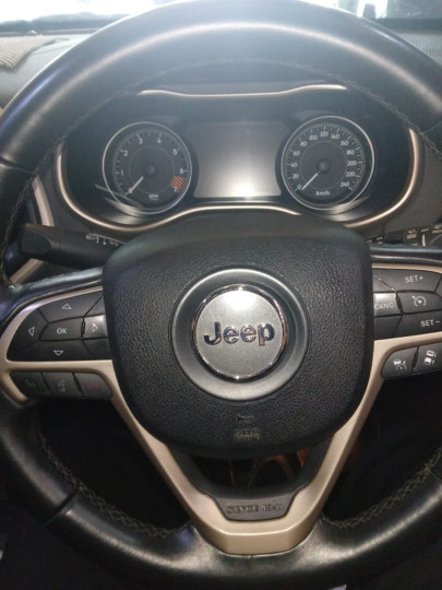 JEEP CHEROKEE 2.4L LIMITED AT 2014