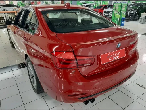 BMW 320i E90 2.0L AT 2017