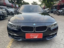 BMW F30 320i 2.0L Luxury AT 2018