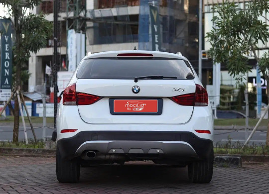 BMW X1 SDRIVE 18i XLINE AT 2013