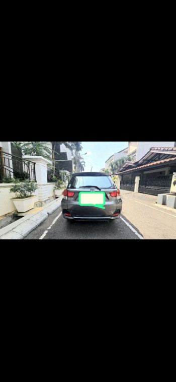 Honda Mobilio 1.5L E Automatic 2014