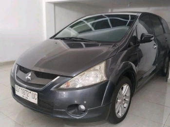 Mitsubishi Grandis 2.4L Automatic 2009