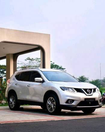 Nissan X-Trail 2.5L Automatic 2015
