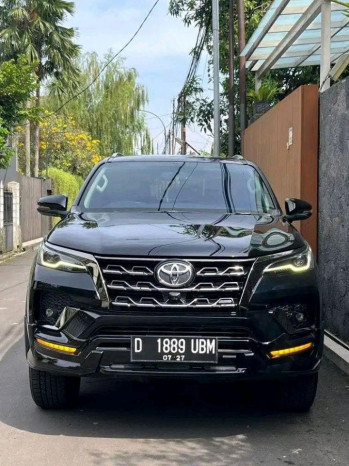 Toyota Fortuner 2.8L GR Sport 4x2 Automatic 2022