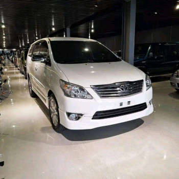Toyota Innova 2.5L G Diesel Automatic 2013