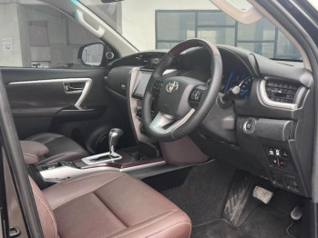 Toyota Fortuner 2.4L VRZ 4x2 Diesel Automatic 2016