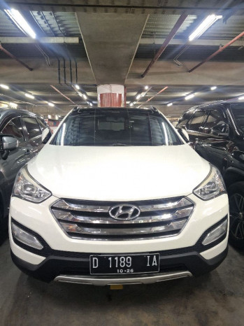 Hyundai Santa Fe 2.2L Diesel Automatic 2013
