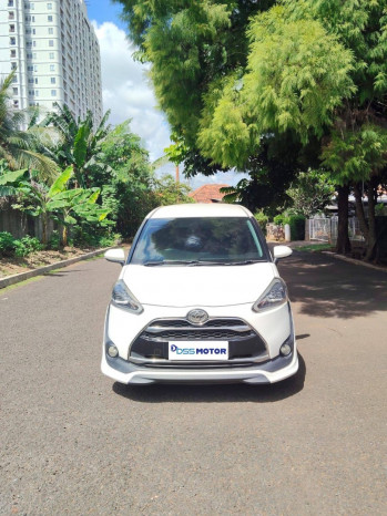 TOYOTA SIENTA 1.5L Q AT 2017