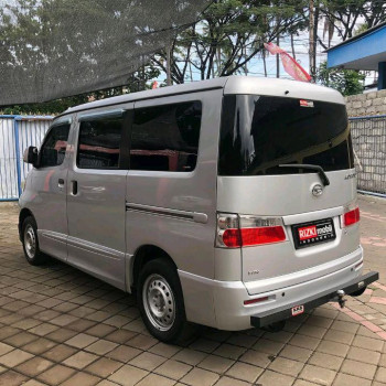 Daihatsu Luxio 1.5L D Manual 2016