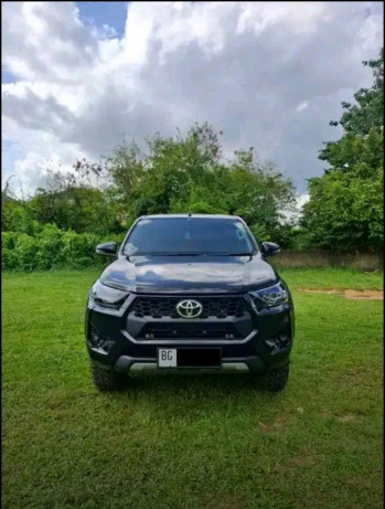 Toyota Hi-Lux DOUBLE CABIN 2.4 G (4X4) M/T DIESEL Manual 2025