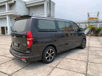 Hyundai H-1 2.4L Royale Bensin Automatic 2018
