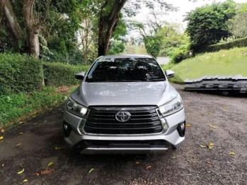 Toyota Innova 2.4L V Diesel Automatic 2021