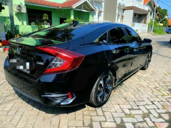 Honda Civic 1.5L Turbo Sedan Automatic 2017