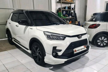 Toyota Raize 1.0L GR TSS TT Automatic 2023