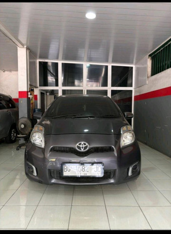 Toyota Yaris 1.5L J Manual 2013