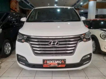 Hyundai H-1 2.4L Royale Bensin Automatic 2018
