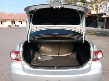 Toyota Corolla Altis 1.8L G Automatic 2010