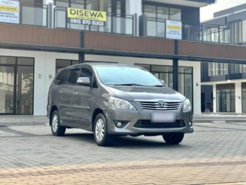 Toyota Innova 2.0L V Bensin Manual 2012