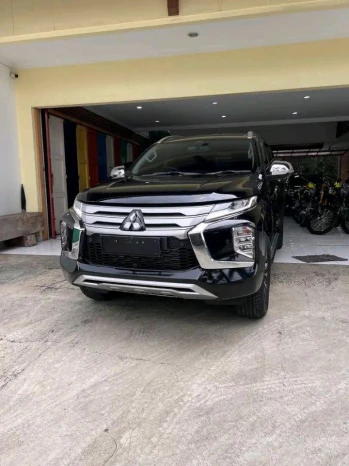 Mitsubishi Pajero Sport 2.4L Dakar Ultimate 4x4 Automatic 2021