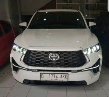 Toyota Innova 2.0L V CVT Zenix Automatic 2023