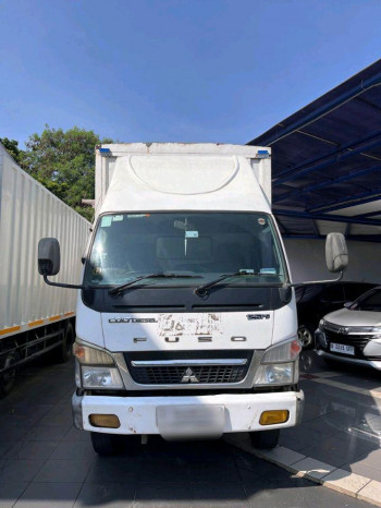 Mitsubishi Colt Diesel FE 74 Box 4.0L Manual 2021