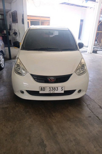 Daihatsu Sirion 1.3L Manual 2012