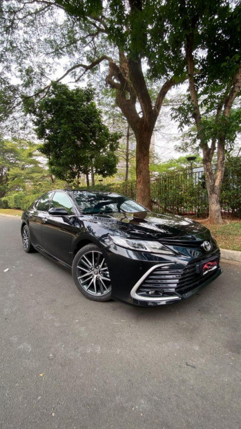 Toyota Camry 2.5L V Automatic 2021