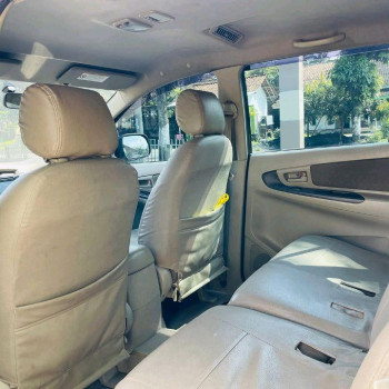 Toyota Innova 2.5L G Diesel Manual 2014