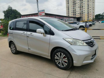 Honda Freed 1.5L S Automatic 2012