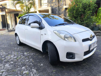 Toyota Yaris 1.5L J Automatic 2012