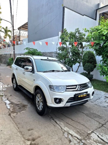 Mitsubishi Pajero Sport 2.5L Exceed Automatic 2015