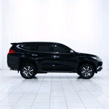 Mitsubishi Pajero Sport 2.4L Dakar 4x2 Automatic 2019